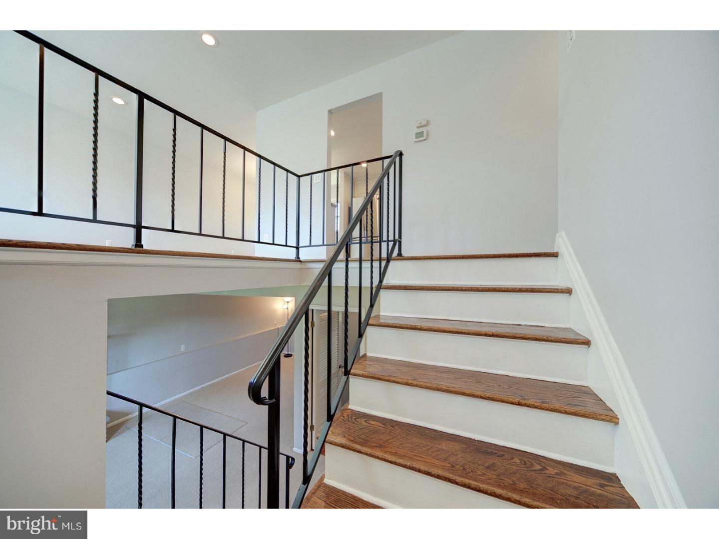 160 Hempstead Road Hamilton, NJ 08610 - Photo 3 of 23