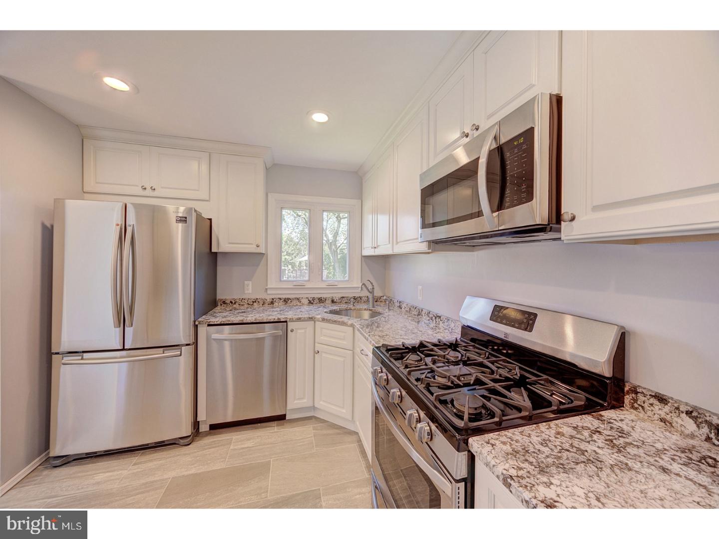 160 Hempstead Road Hamilton, NJ 08610 - Photo 7 of 23