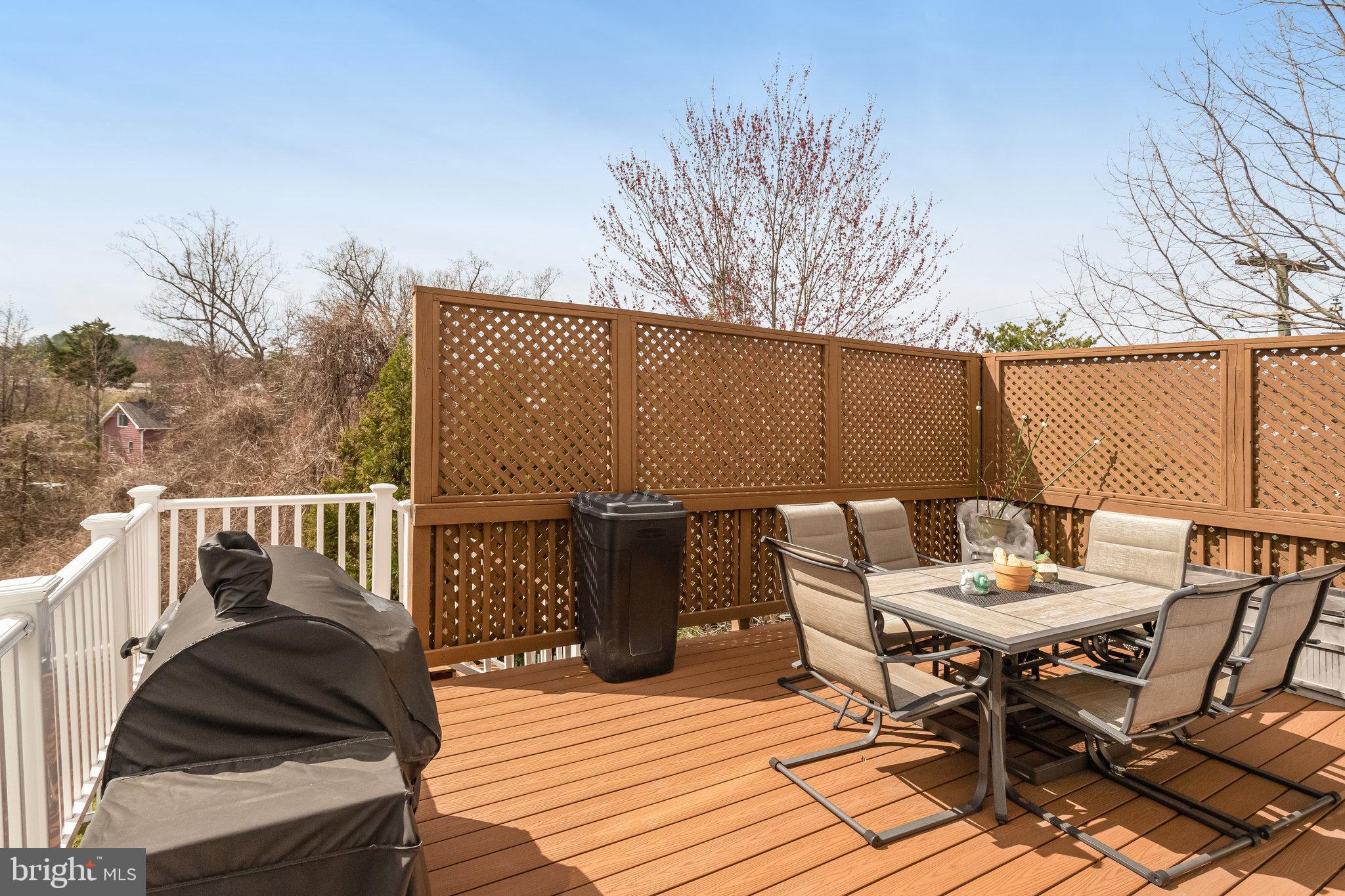 4287 Meyers Road Triangle, VA 22172 - Photo 45 of 51 a view of a patio on the roof deck