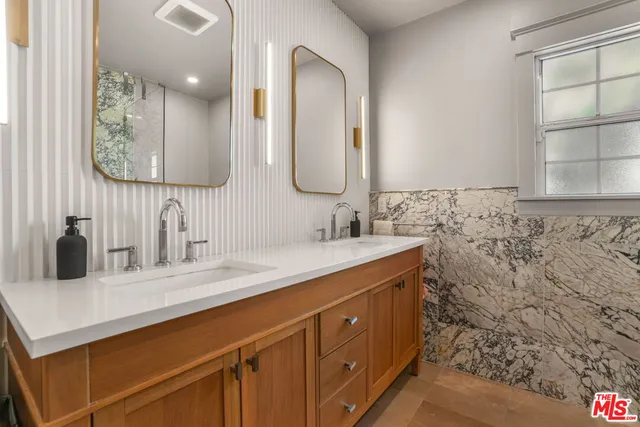 $1,550,000 | 3580 Gundry Avenue, Long Beach, CA 90807