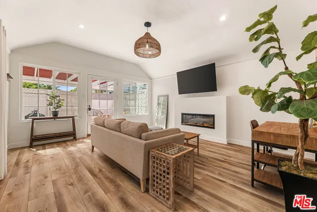 $1,550,000 | 3580 Gundry Avenue, Long Beach, CA 90807