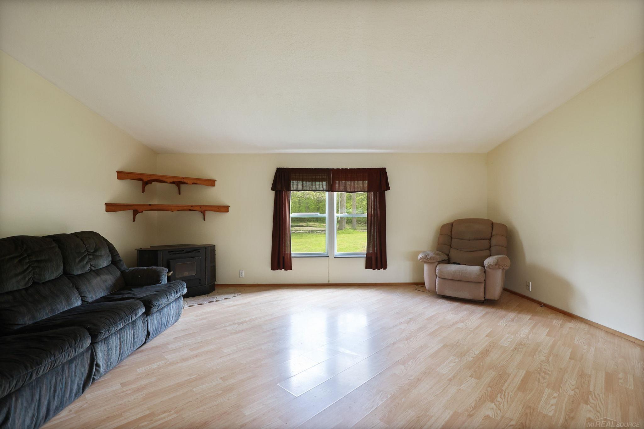 3909 Higgins Road Vassar, MI 48768 - Photo 9 of 60
