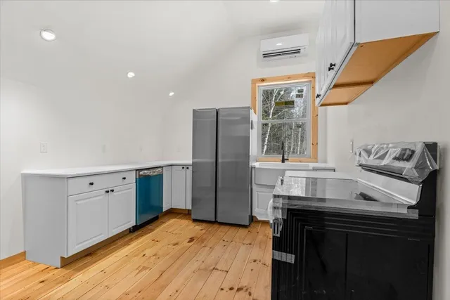 $695,000 | 1595 Healdville Road, Mount Holly, VT 05758