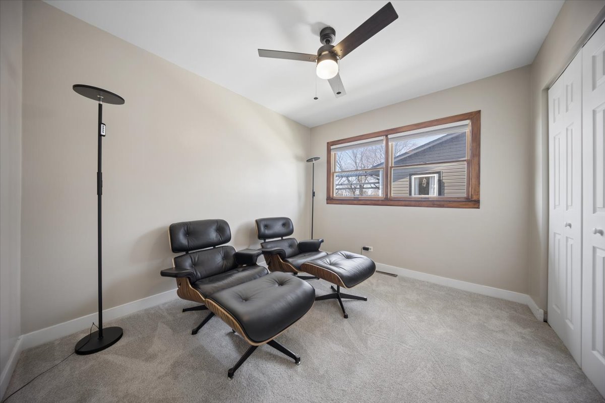 703 Westmere Road Des Plaines, IL 60016 - Photo 17 of 35