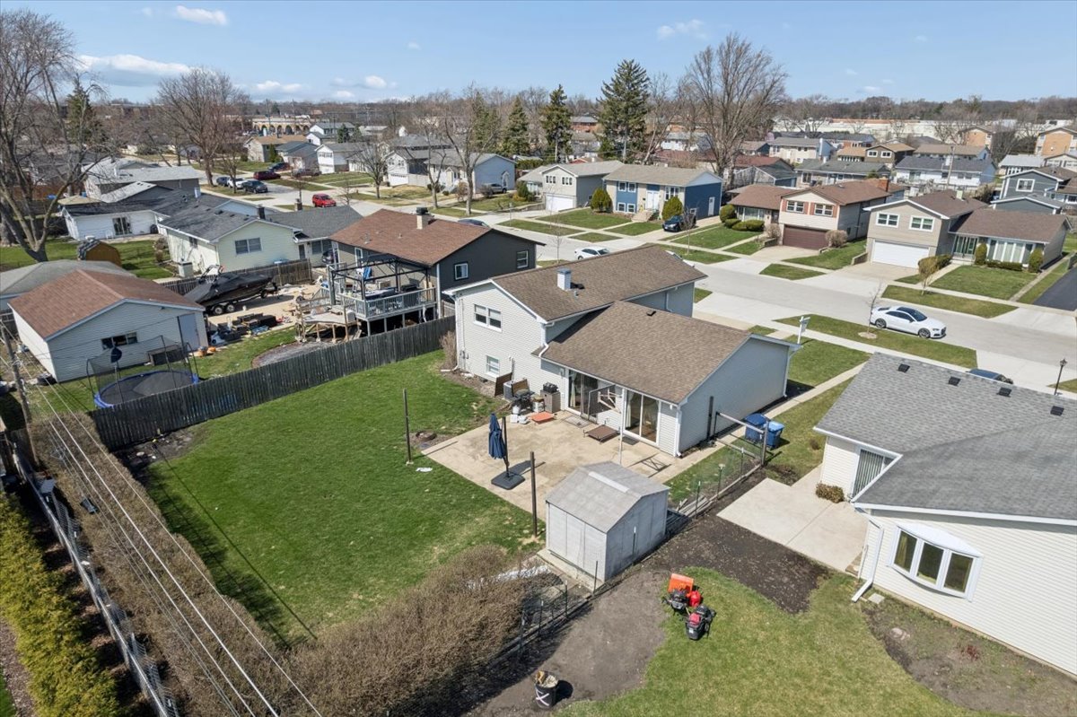 703 Westmere Road Des Plaines, IL 60016 - Photo 27 of 35