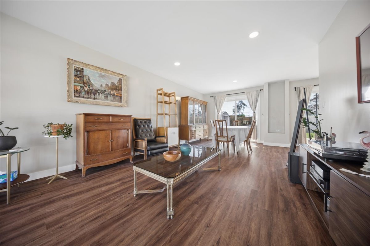 703 Westmere Road Des Plaines, IL 60016 - Photo 5 of 35