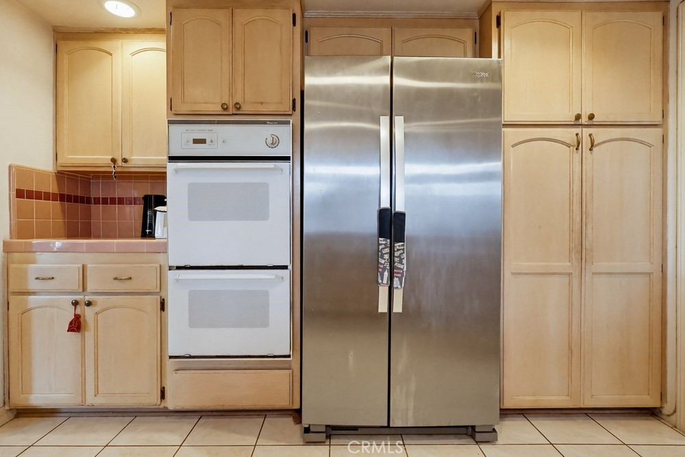 7114 Terrapin Way Tujunga, CA 91042 - Photo 27 of 68 Kitchen