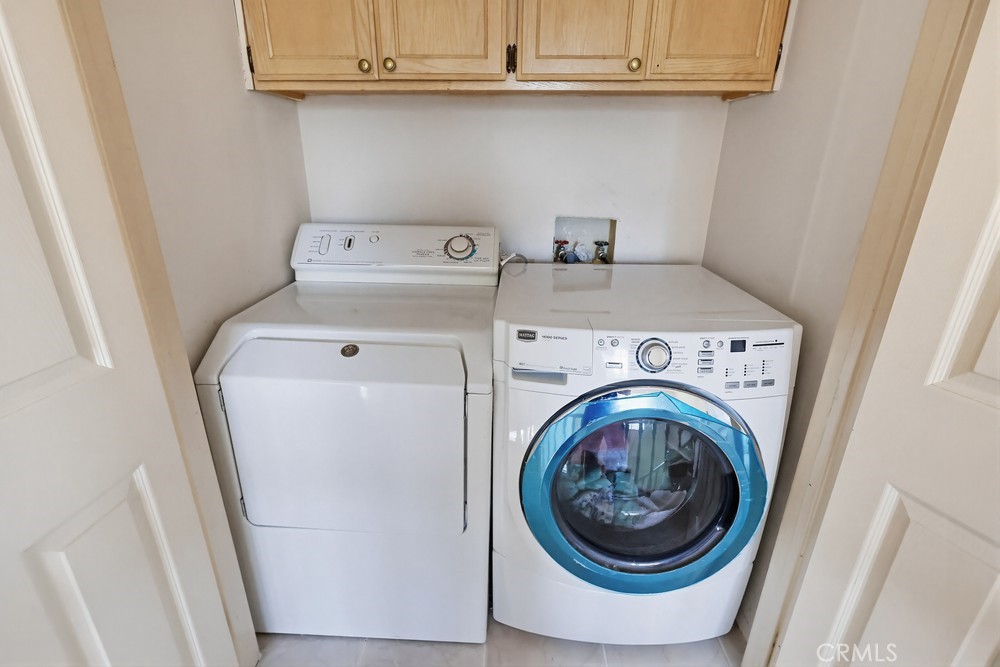 7114 Terrapin Way Tujunga, CA 91042 - Photo 46 of 68 Laundry upstairs