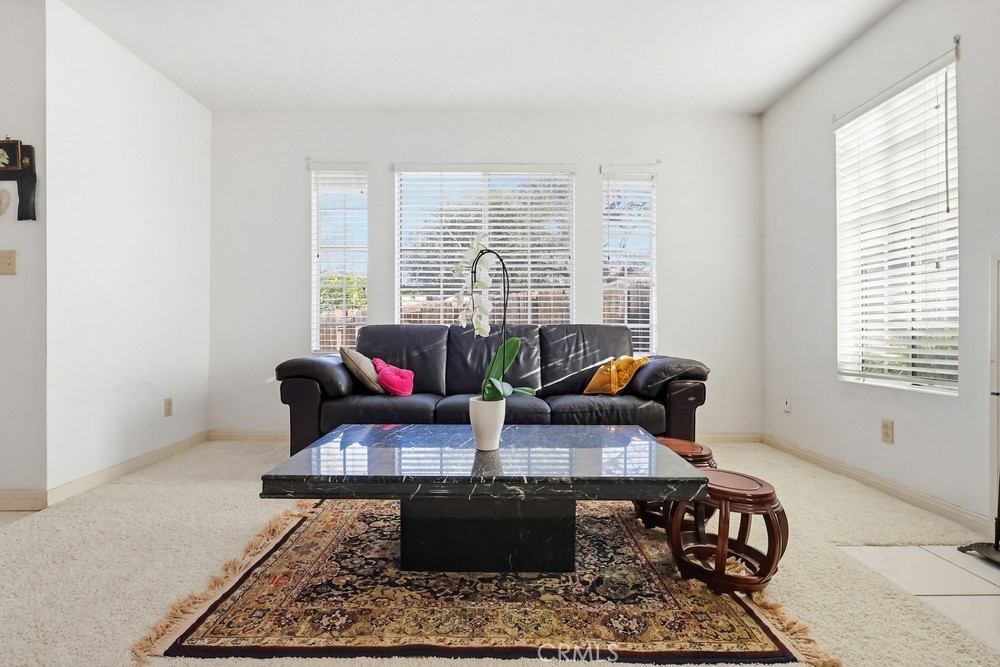 7114 Terrapin Way Tujunga, CA 91042 - Photo 5 of 68 Living Room