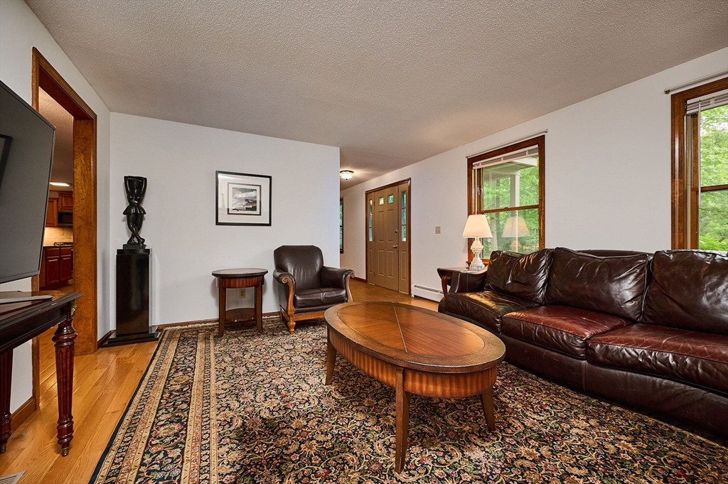 1 Ashley Circle Easthampton, MA 01027 - Photo 13 of 42