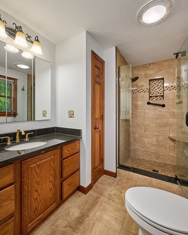 1 Ashley Circle Easthampton, MA 01027 - Photo 20 of 42