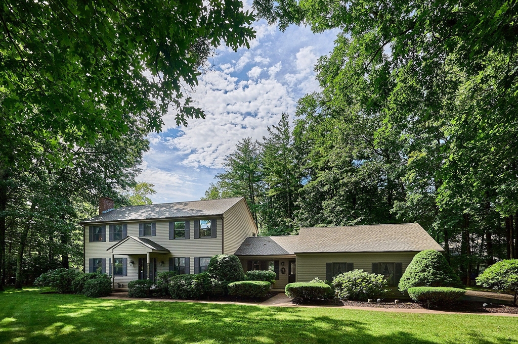 1 Ashley Circle Easthampton, MA 01027 - Photo 2 of 42