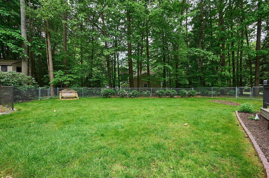 1 Ashley Circle Easthampton, MA 01027 - Photo 35 of 42