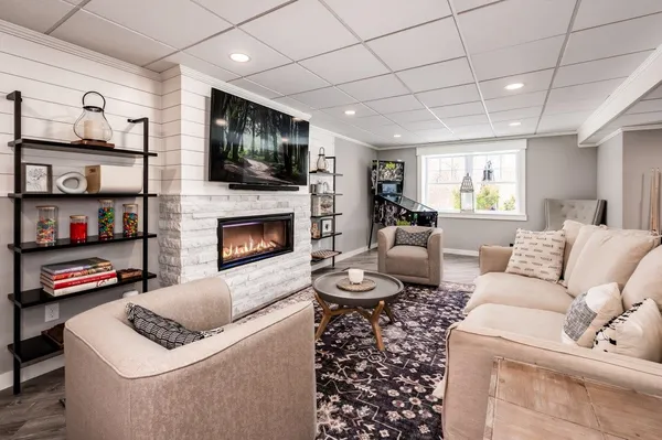 $850,000 | 8 Cider Mill Lane, Stratham, NH 03885