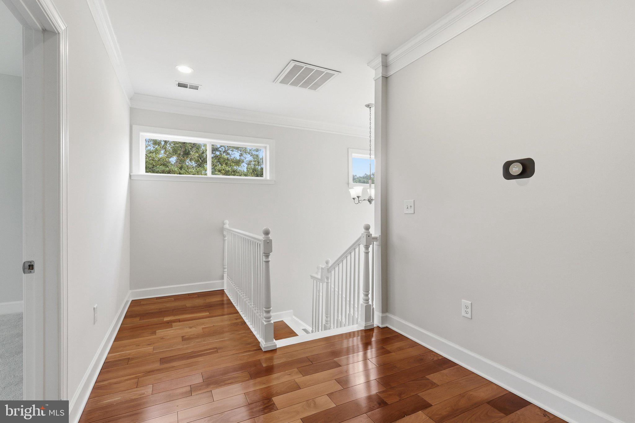 12304 Popes Head Road Fairfax, VA 22030 - Photo 17 of 40 Gallery Image 17