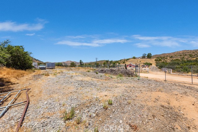 6401 Hubbard Road Acton, CA 93510 - Photo 18 of 20