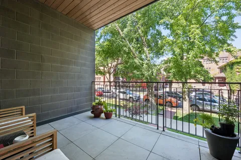 $6,500 | 5945 North Magnolia Avenue, Unit 101, Chicago, IL 60660