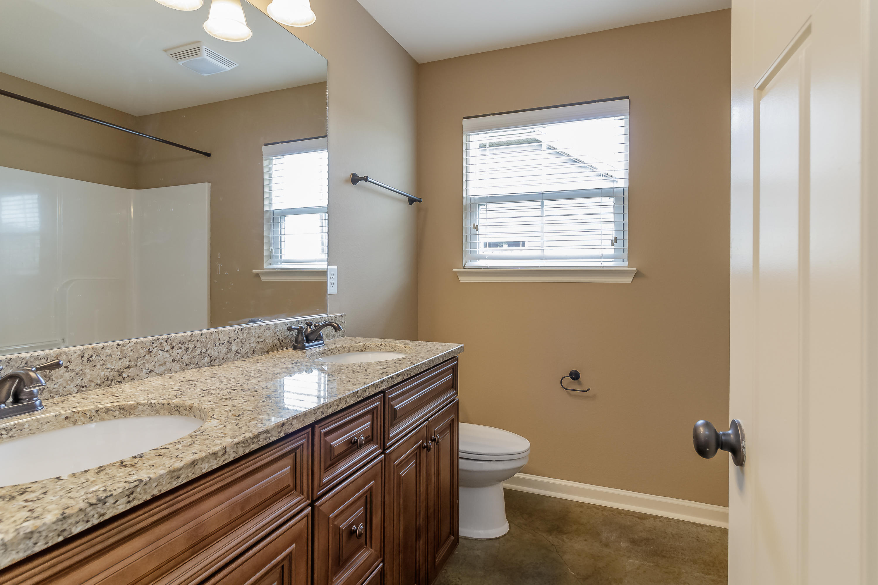 119 Quail Road LaFayette, GA 30728 - Photo 15 of 29 Master Bathroom