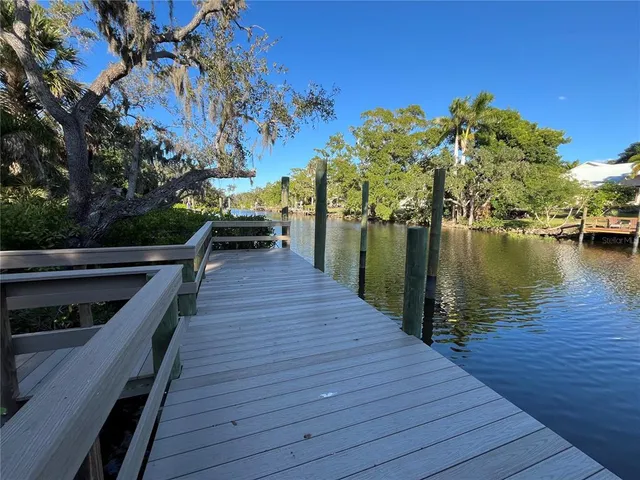 $925,000 | 4407 South Shade Avenue, Sarasota, FL 34237