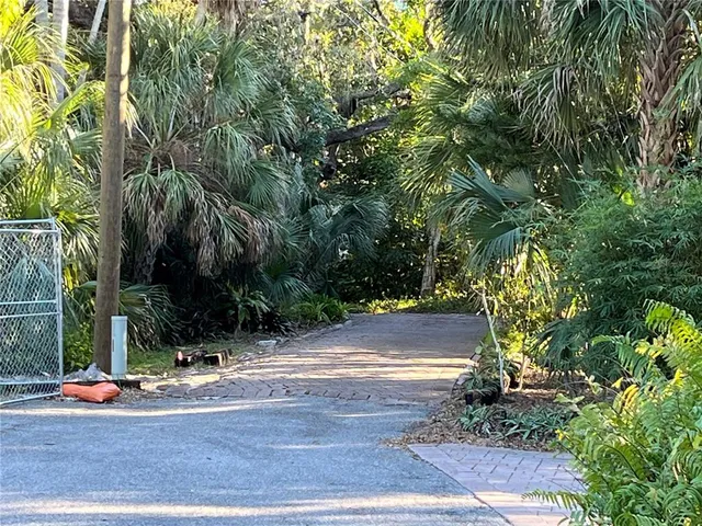 $925,000 | 4407 South Shade Avenue, Sarasota, FL 34237