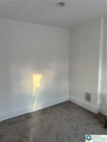 $160,000 | 112 North Poplar Street, Allentown, PA 18102