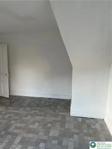 $160,000 | 112 North Poplar Street, Allentown, PA 18102