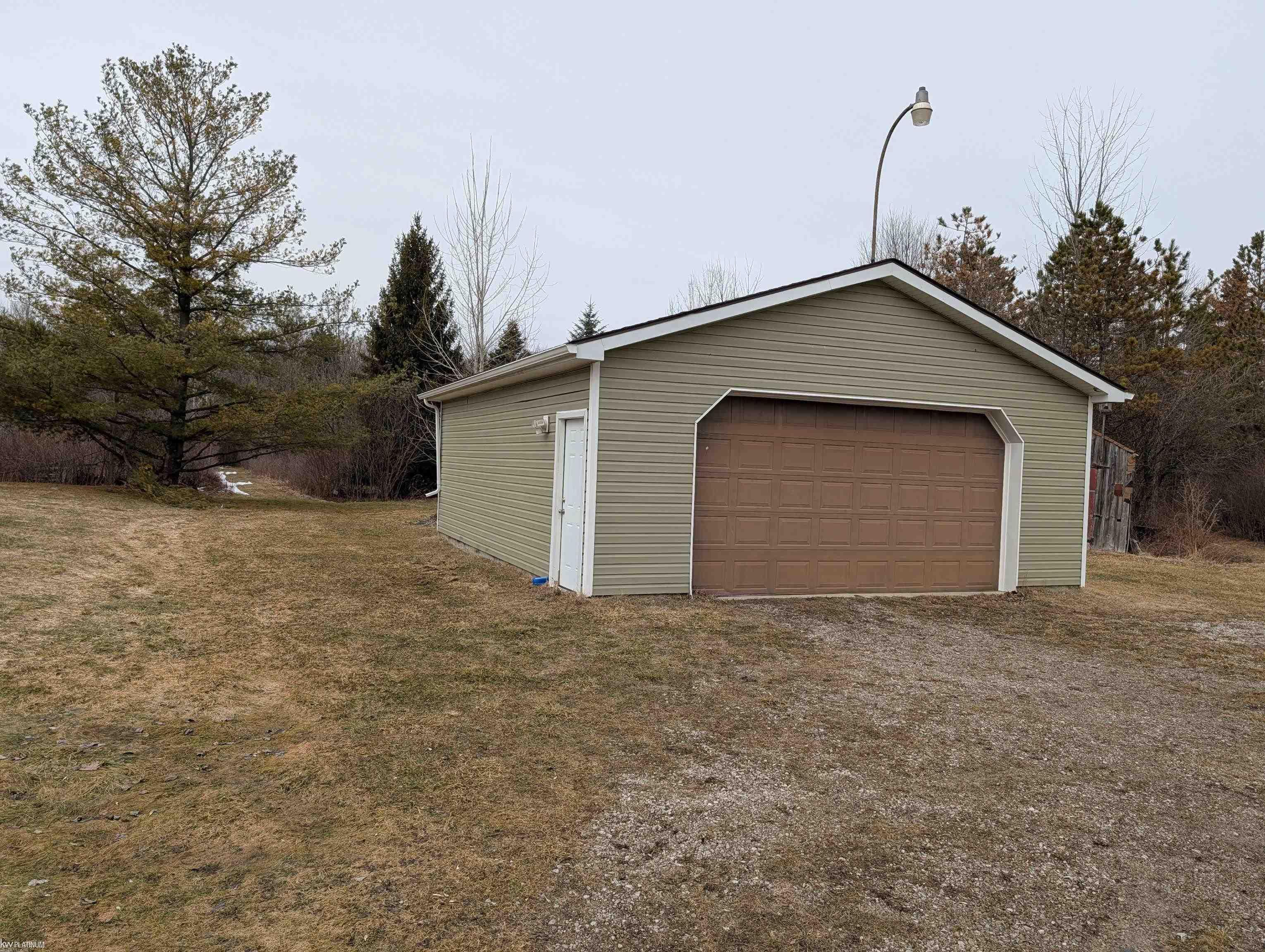 9072 Green Road Goodells, MI 48027 - Photo 10 of 73