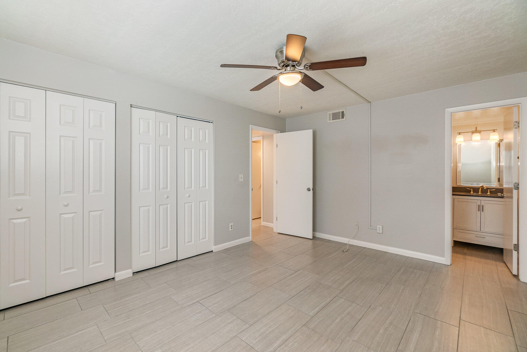 588 North Wickham Road, Unit 49 Melbourne, FL 32935 - Photo 14 of 27 On Suite