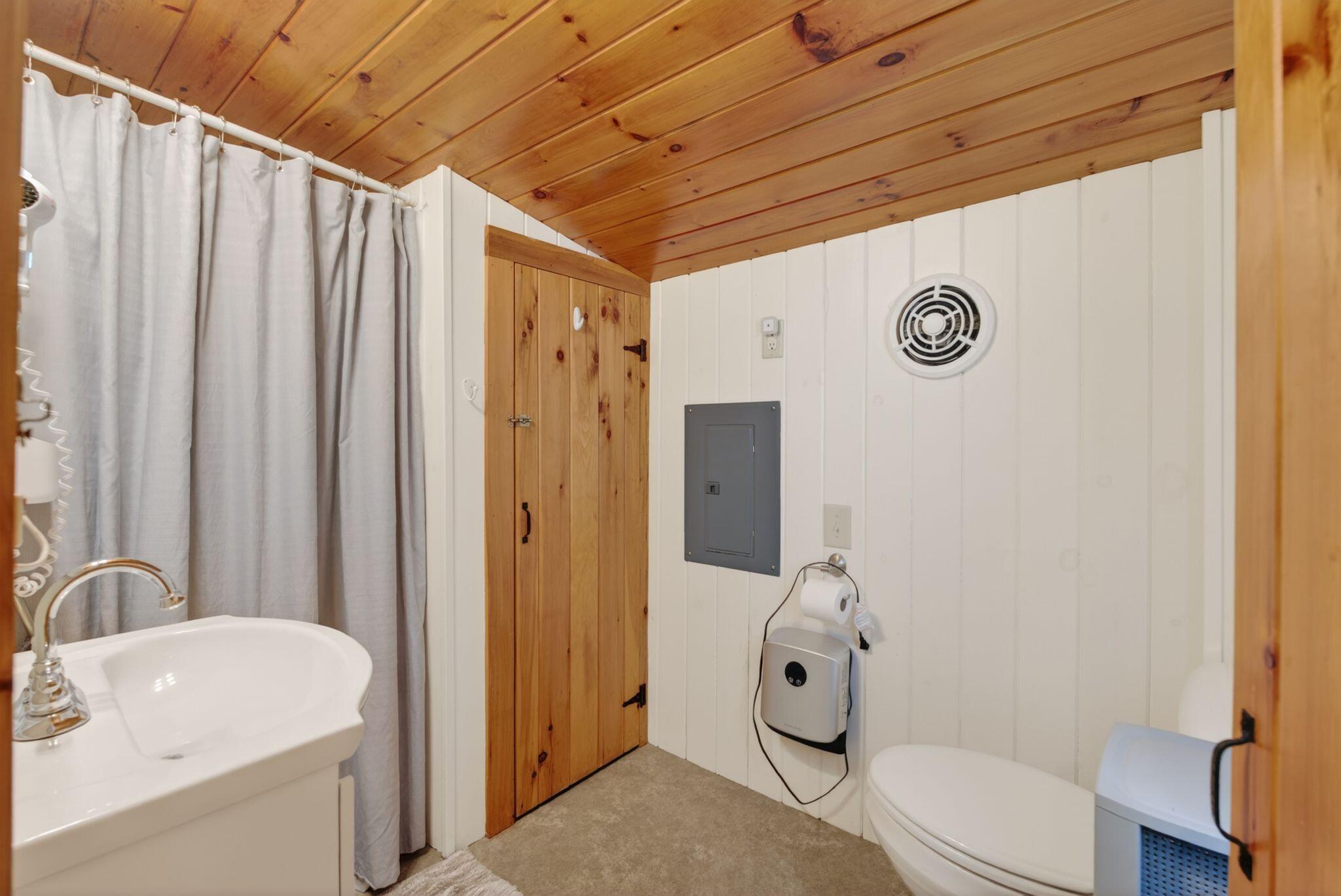 1 Gilleys Lane, Unit 5 Raymond, ME 04071 - Photo 16 of 37 37_DSC01761