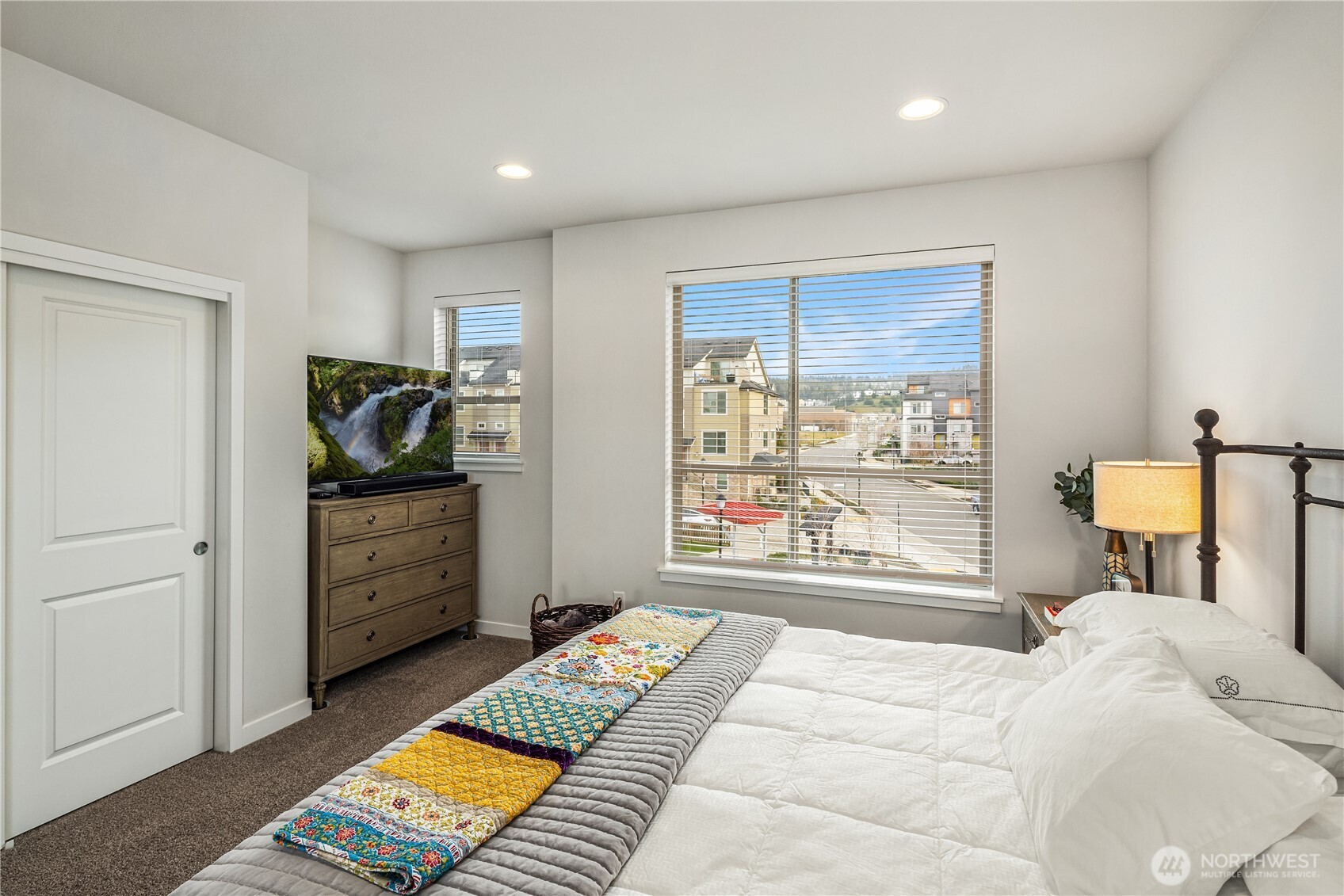 1027 6th Walk Northeast Issaquah, WA 98029 - Photo 15 of 27