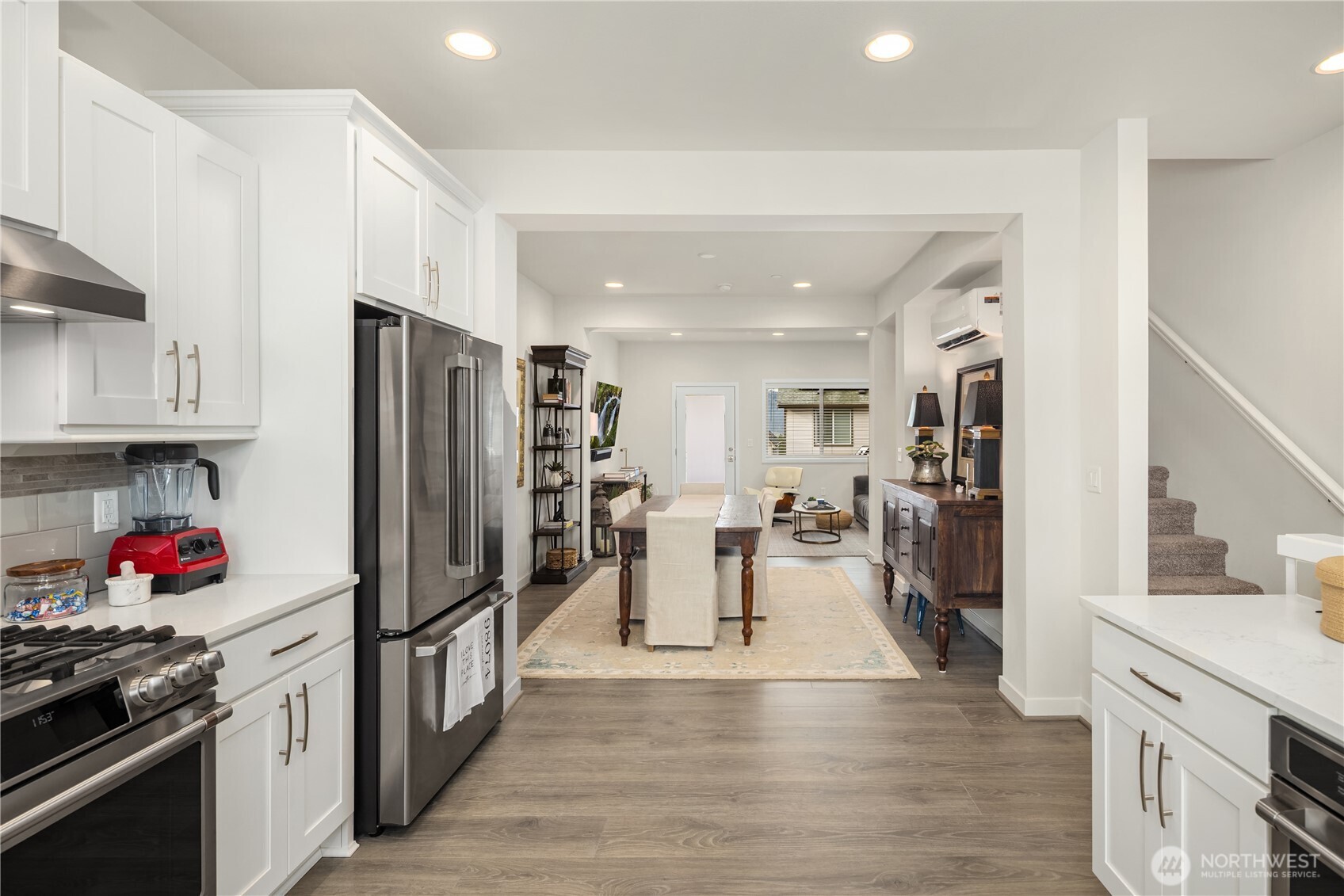 1027 6th Walk Northeast Issaquah, WA 98029 - Photo 5 of 27