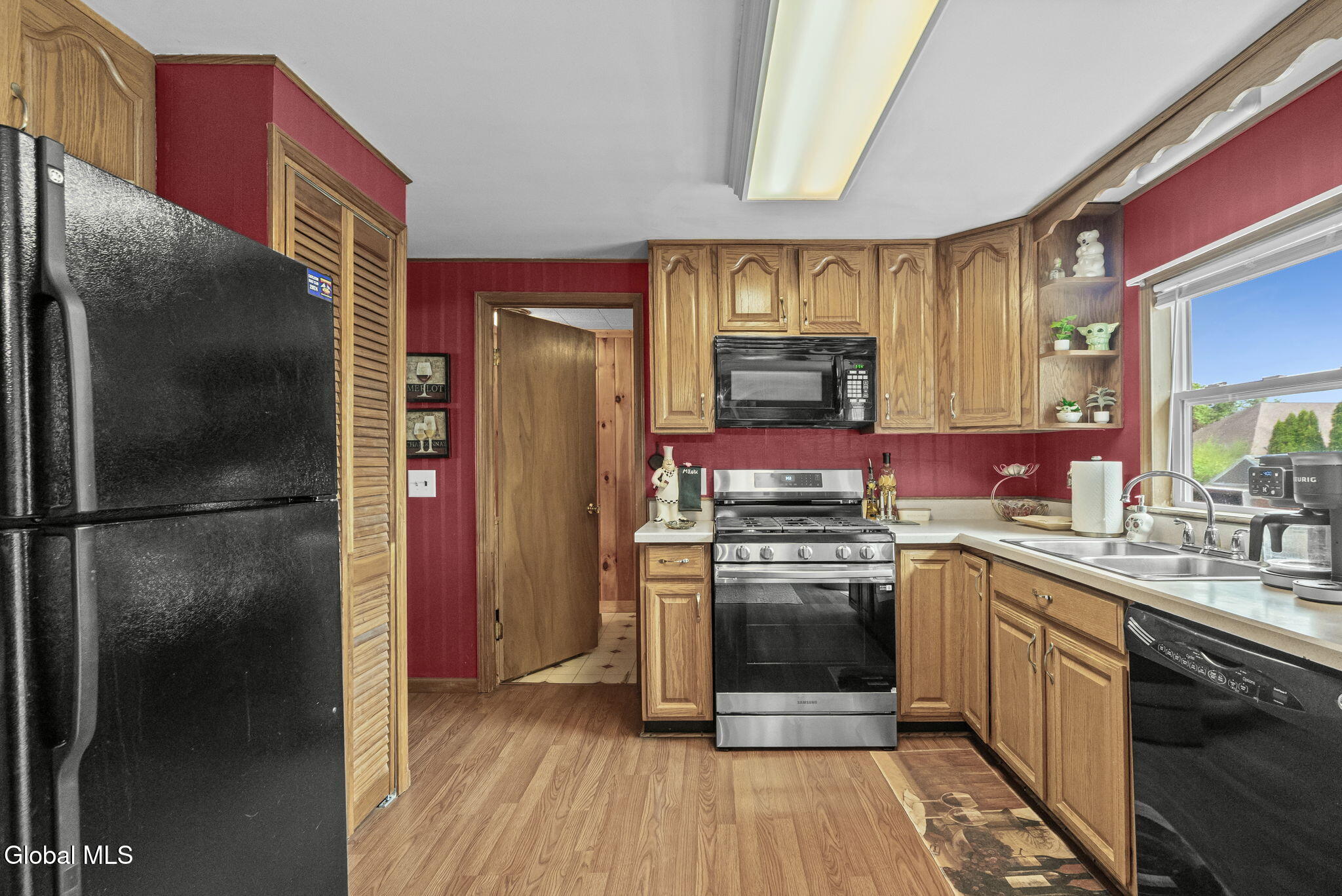 144 Haswell Road Colonie, NY 12110 - Photo 9 of 48 24-web-or-mls-144-haswell-rd