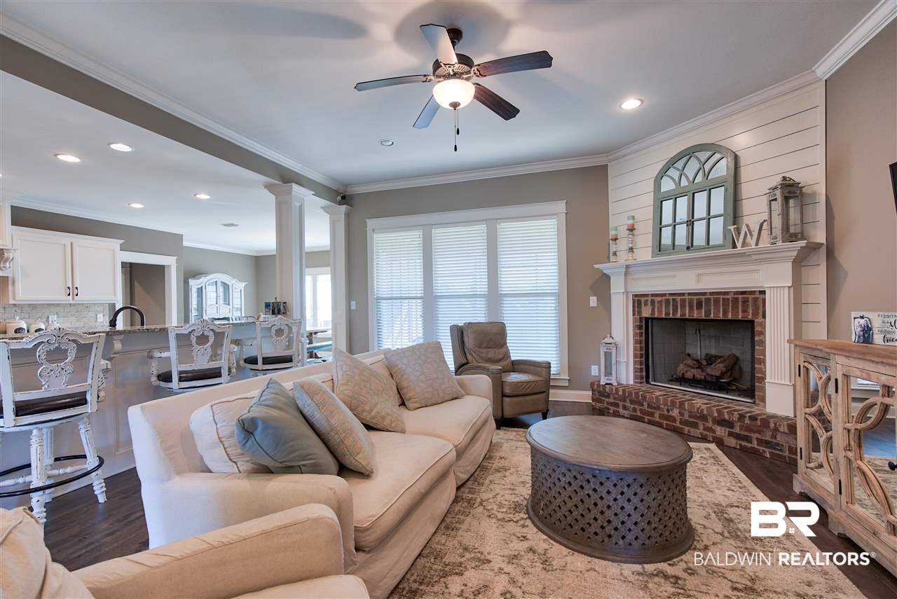 115 Garrison Boulevard Fairhope, AL 36532 - Photo 6 of 33 Living Room
