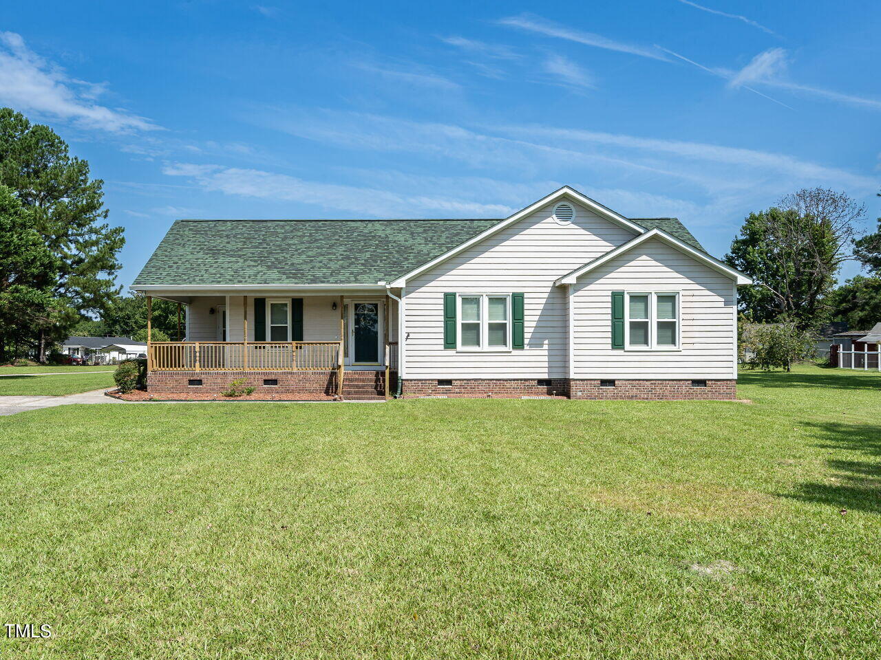597 Thorne Road Selma, NC 27576 - Photo 1 of 28 002-1280x960-597-thorne-road