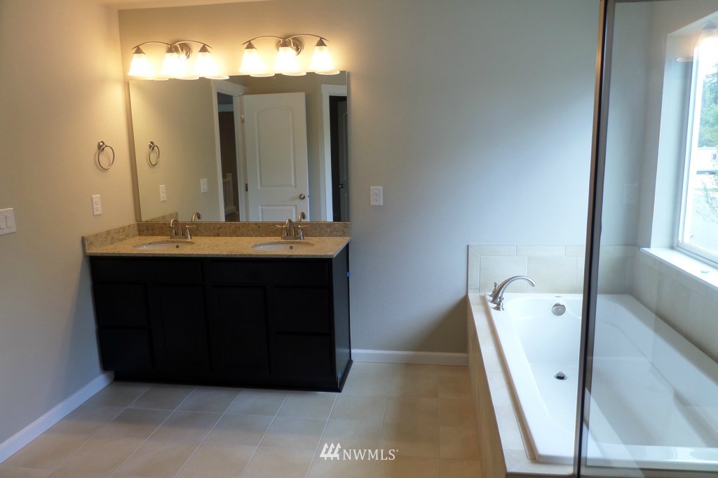 3825 163rd Place Southeast, Unit 7 Bothell, WA 98012 - Photo 11 of 16 Gallery Image 11