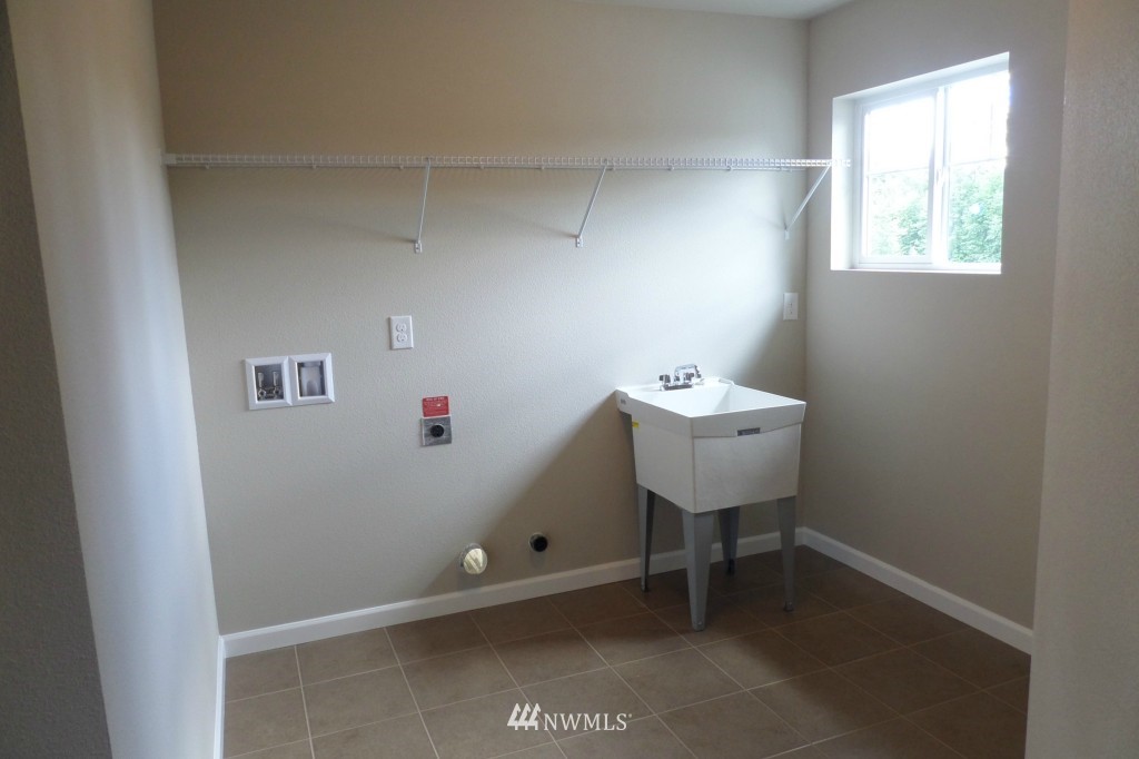 3825 163rd Place Southeast, Unit 7 Bothell, WA 98012 - Photo 14 of 16 Gallery Image 14