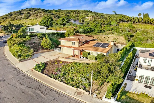 $1,900,000 | 2420 Delisle Court, Glendale, CA 91208