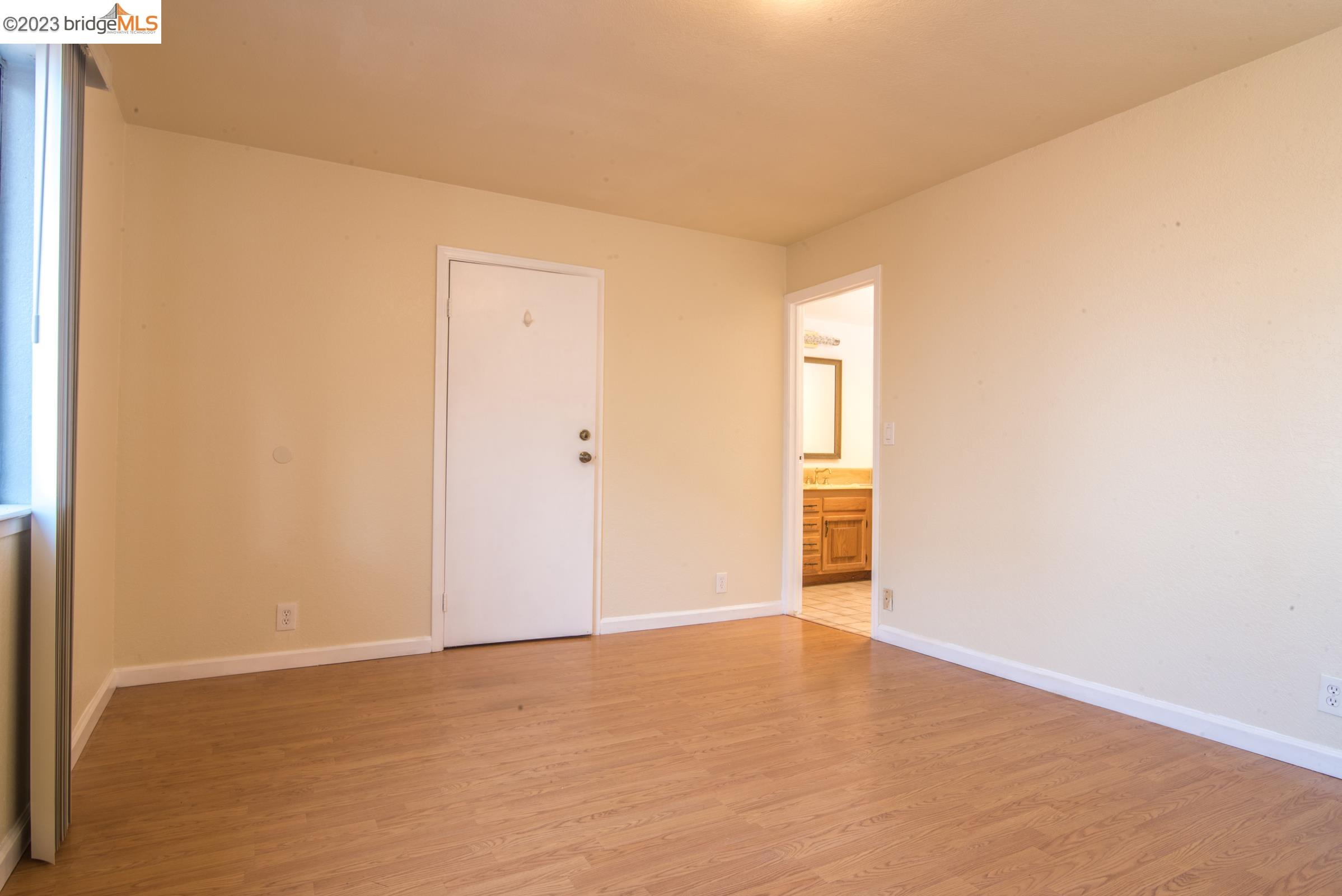 2205 Curtis Street Berkeley, CA 94702 - Photo 15 of 38 a view of an empty room