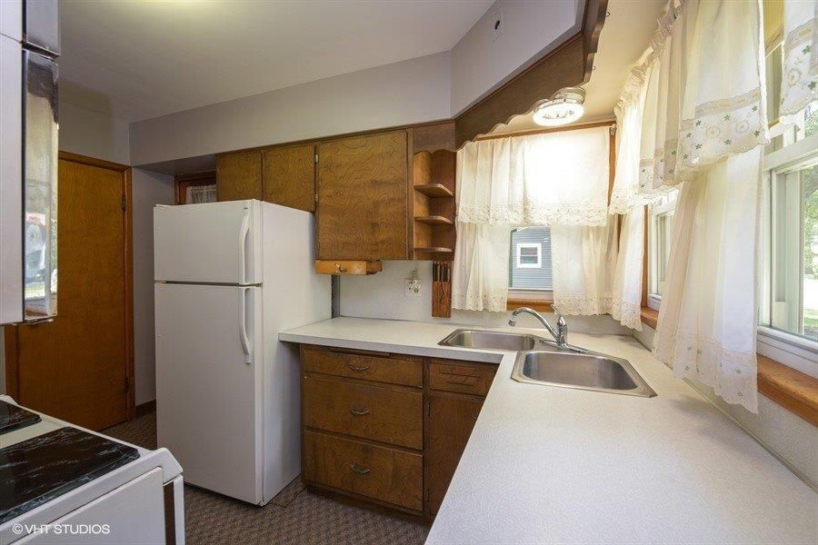 409 North Indiana Street Griffith, IN 46319 - Photo 3 of 10 900x600