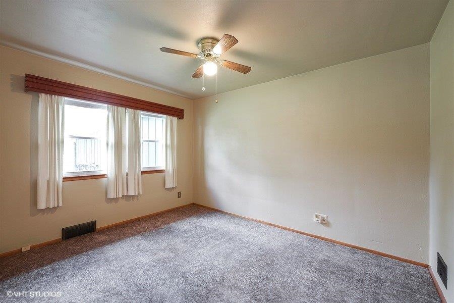 409 North Indiana Street Griffith, IN 46319 - Photo 8 of 10 900x600