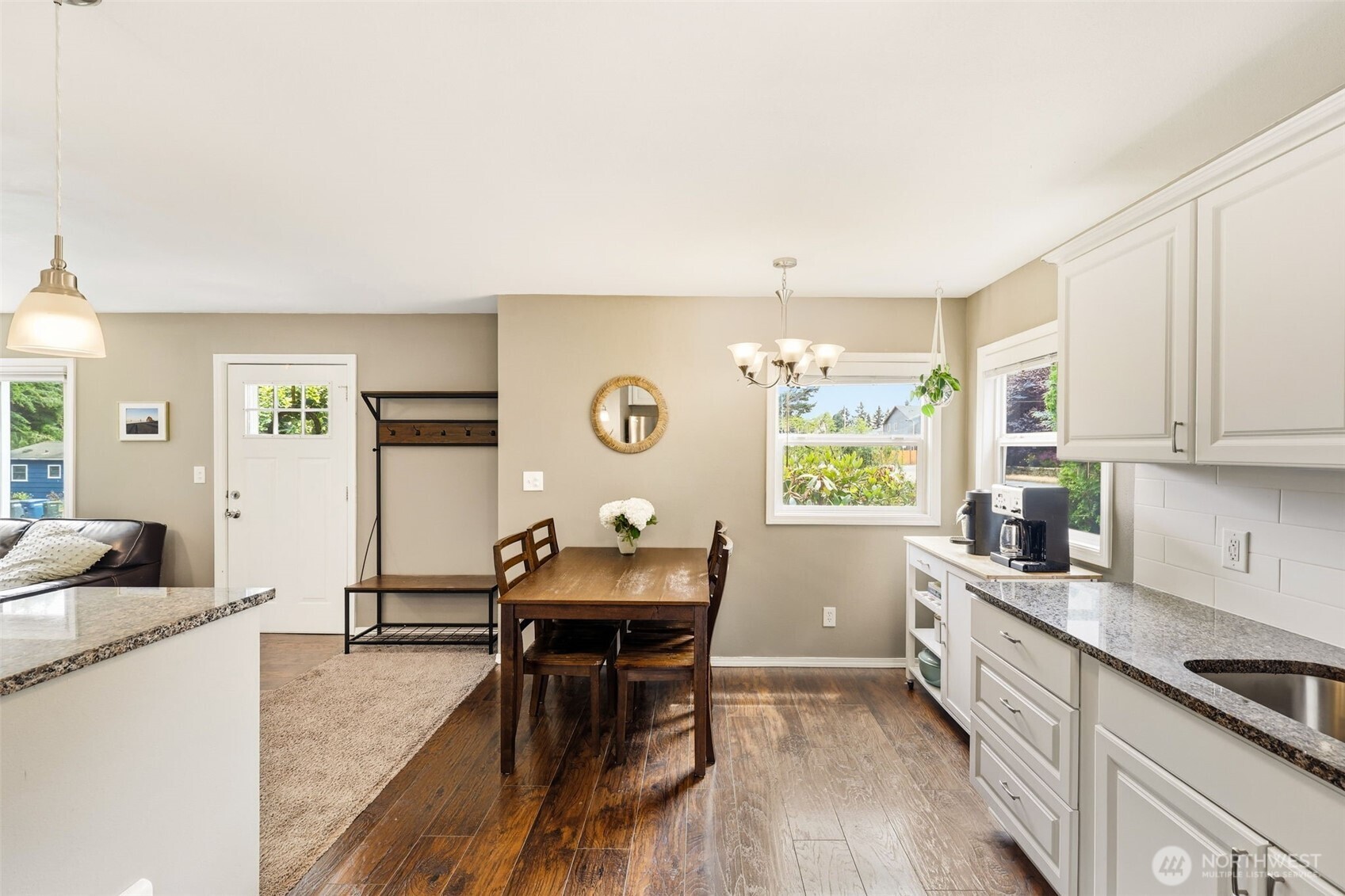316 Southwest 124th Street Seattle, WA 98146 - Photo 10 of 37