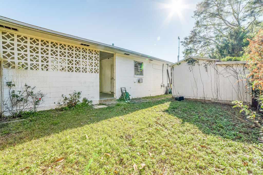 1001 East Montclair Road Pensacola, FL 32505 - Photo 3 of 42 Gallery Image 3