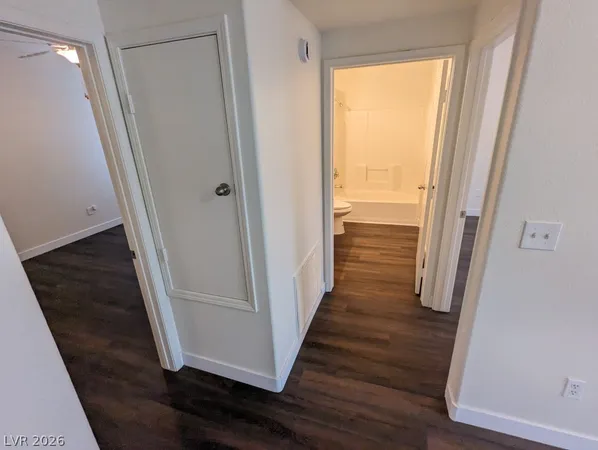 $1,375 | 8250 North Grand Canyon Drive, Unit 1044, Las Vegas, NV 89166