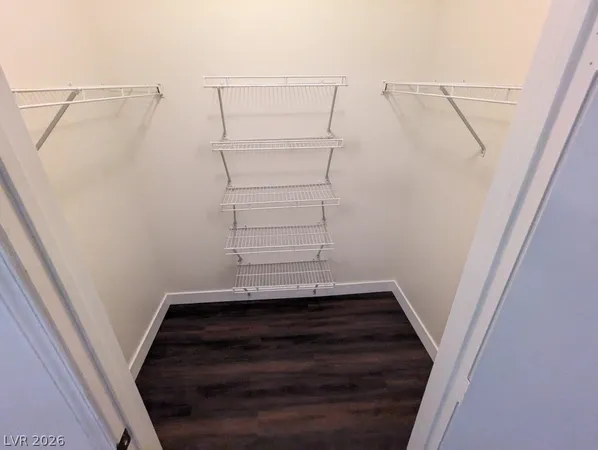 $1,375 | 8250 North Grand Canyon Drive, Unit 1044, Las Vegas, NV 89166