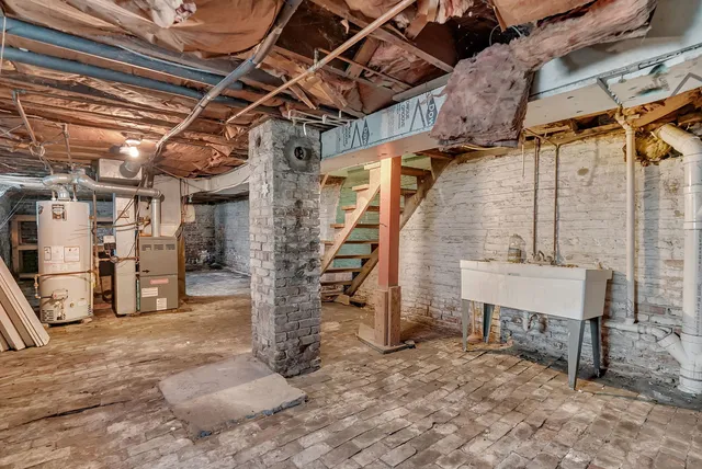 a view of a room with an empty space