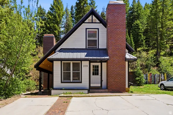 $2,350,000 | 207 Daly Avenue, Park City, UT 84060