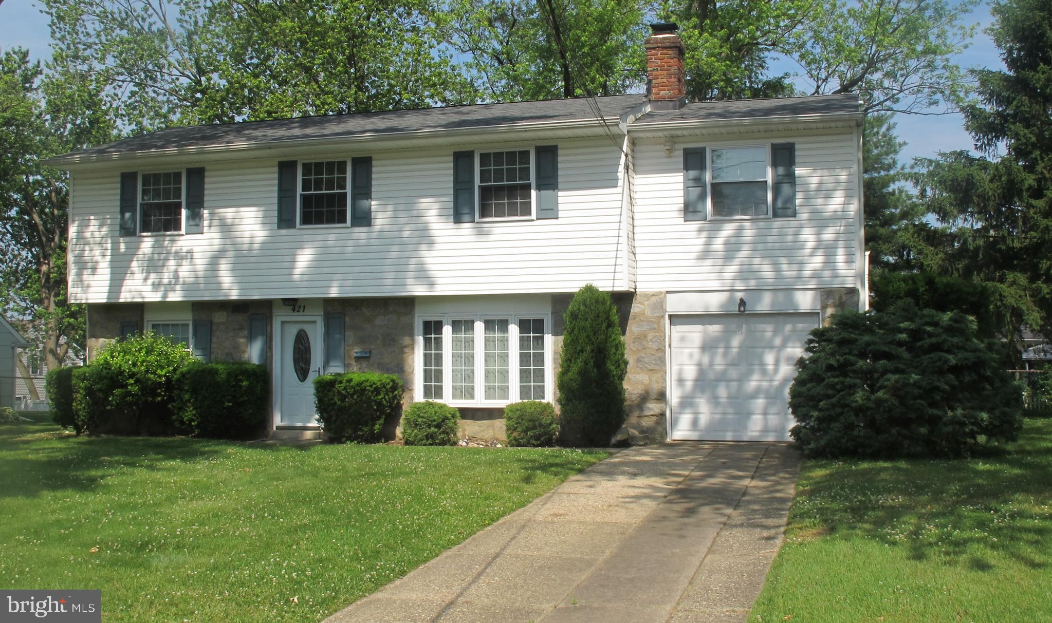 421 Pomona Road Cinnaminson, NJ 08077 - Photo 1 of 27 "Curb Appealing" EXPANDED Colonial
