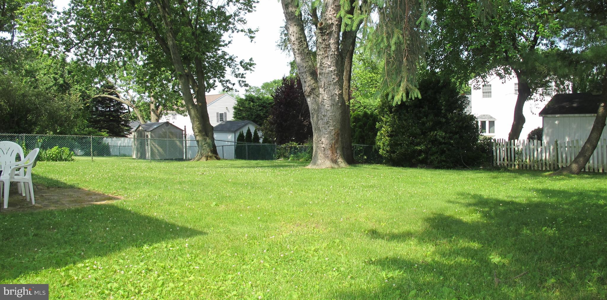 421 Pomona Road Cinnaminson, NJ 08077 - Photo 2 of 27 Backyard