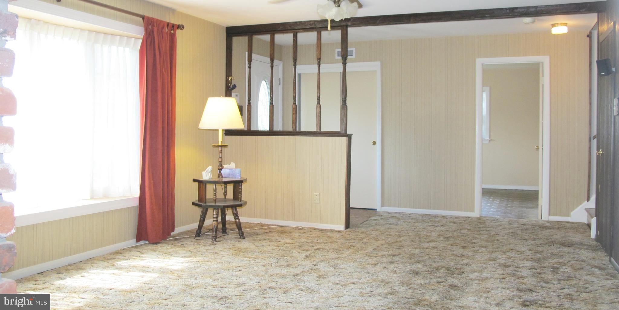 421 Pomona Road Cinnaminson, NJ 08077 - Photo 12 of 27 Family Room