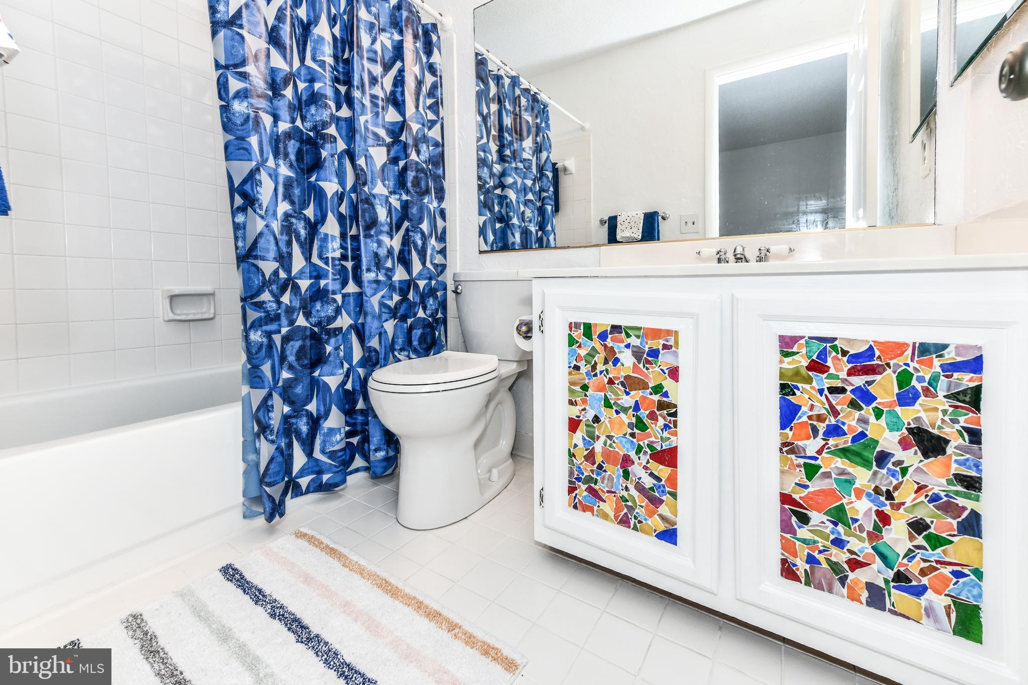 1407 Newport Spring Court Reston, VA 20194 - Photo 24 of 50 Full bathroom #2